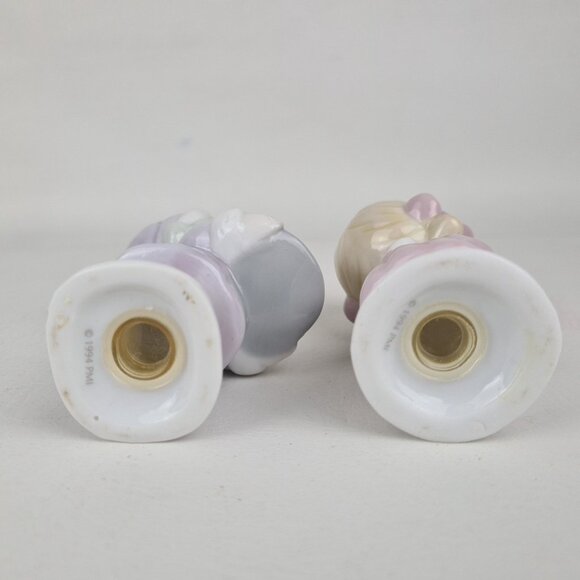 Precious Moments 603376 "Girl Making Snowman" Salt Shakers Vntg +2 Ornament - Picture 6 of 7